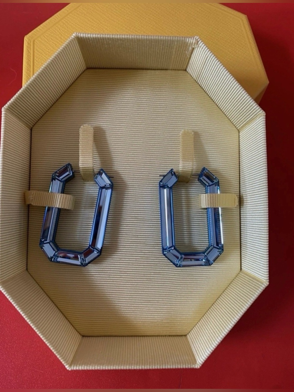 New! SOLDOUT SWAROVSKI Lucent hoop earrings